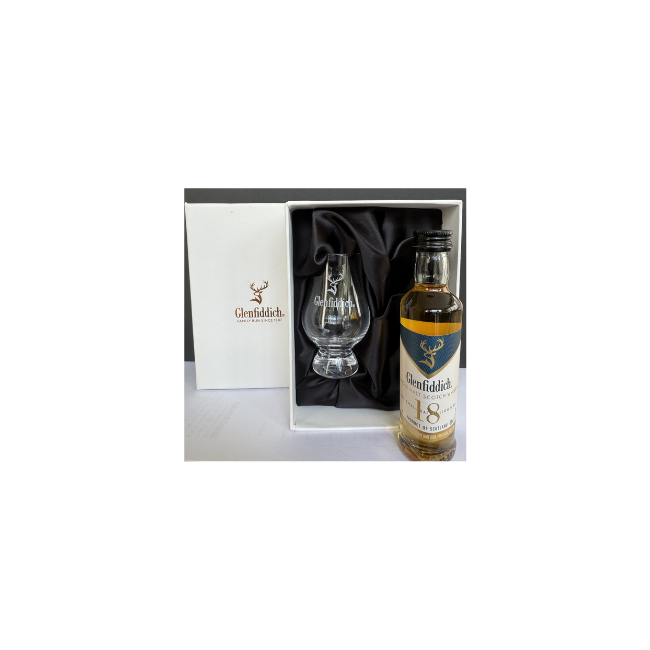 Glenfiddich Miniature Gift set 18-year-old with mini tasting glass